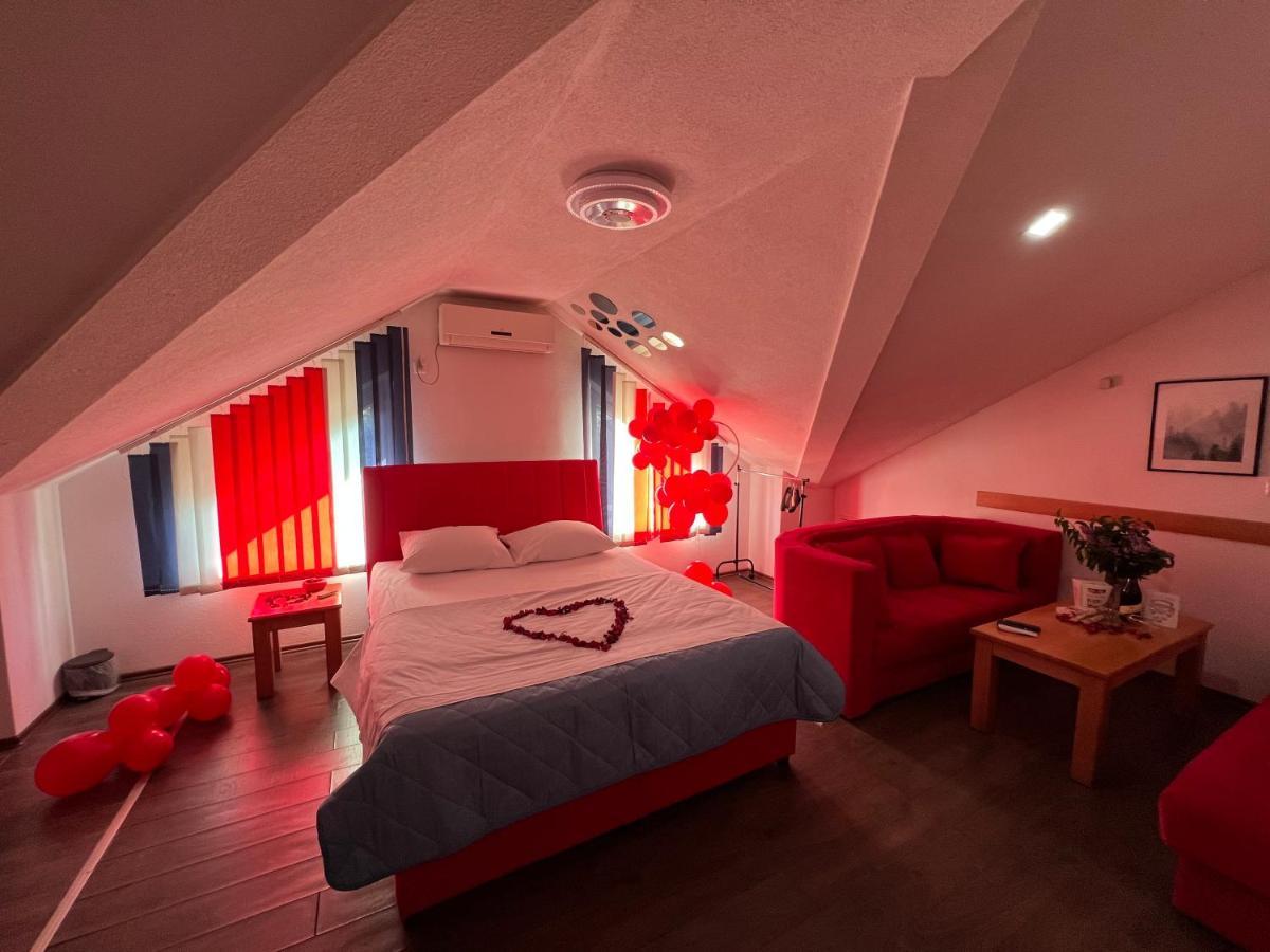 Prenociste Samir Hotel Gradacac ภายนอก รูปภาพ