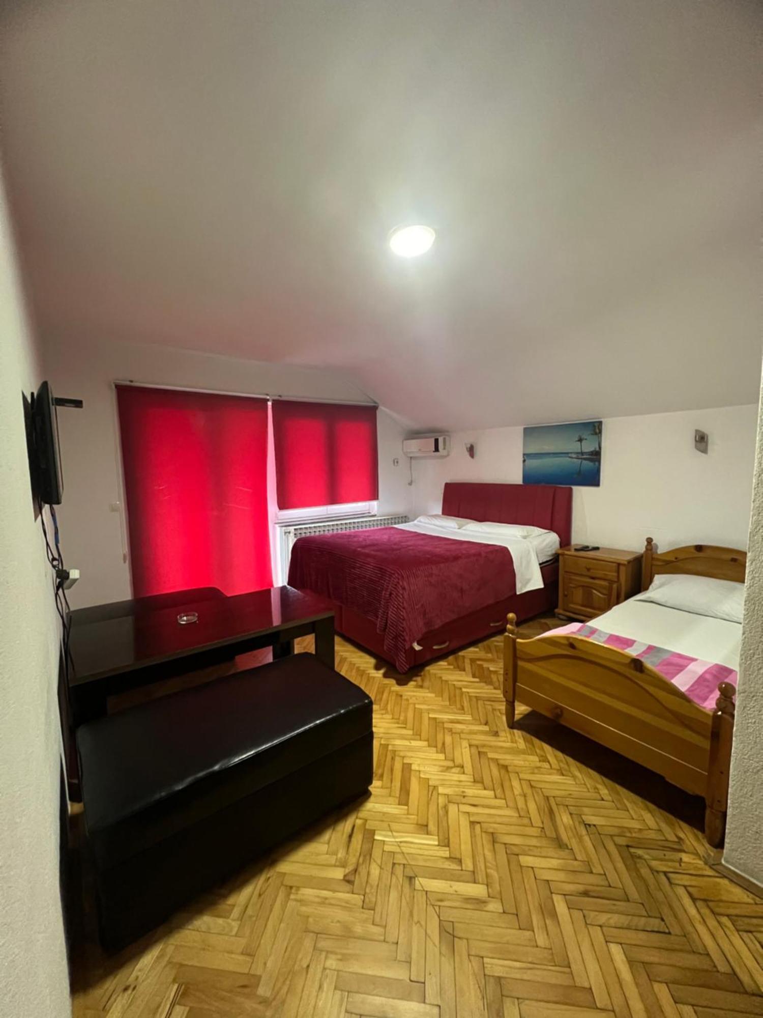 Prenociste Samir Hotel Gradacac ภายนอก รูปภาพ