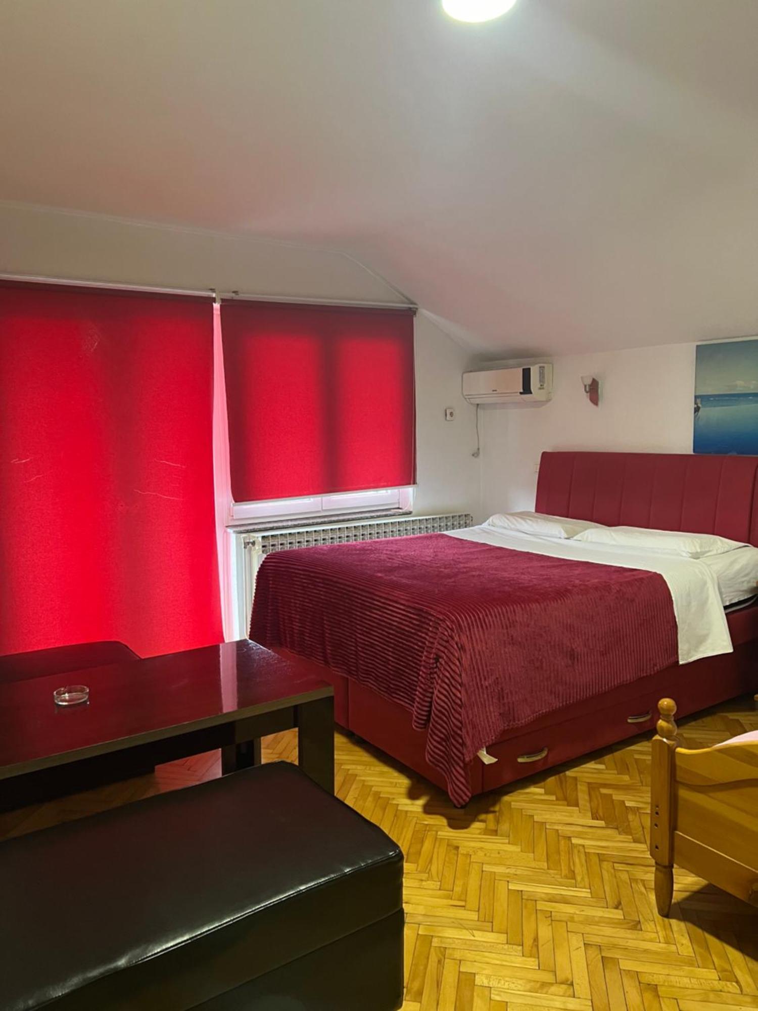 Prenociste Samir Hotel Gradacac ภายนอก รูปภาพ